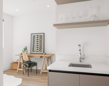 8326 Blackburn Avenue - Photo Thumbnail 7