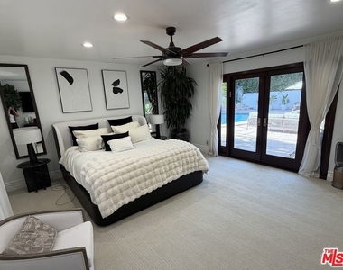 1727 San Ysidro Drive - Photo Thumbnail 19