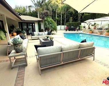 1727 San Ysidro Drive - Photo Thumbnail 29
