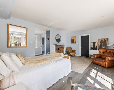 1767 N Orange Grove Avenue - Photo Thumbnail 18