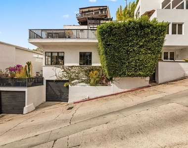 1767 N Orange Grove Avenue - Photo Thumbnail 27