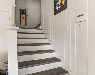 1767 N Orange Grove Avenue - Photo Thumbnail 16