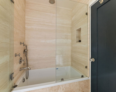1767 N Orange Grove Avenue - Photo Thumbnail 39