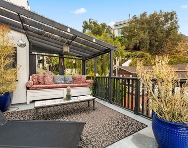 1767 N Orange Grove Avenue - Photo Thumbnail 28