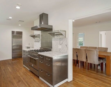 423 15th Street - Photo Thumbnail 8