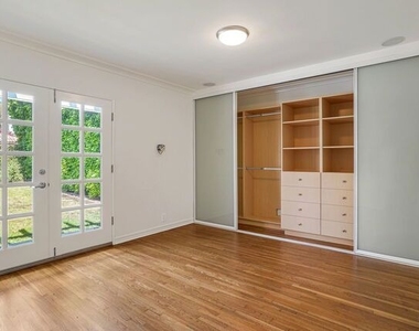 423 15th Street - Photo Thumbnail 15