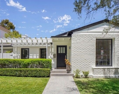 423 15th Street - Photo Thumbnail 1