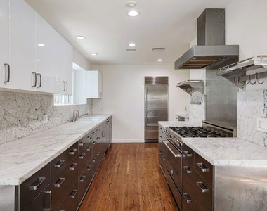 423 15th Street - Photo Thumbnail 9