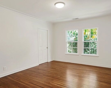 423 15th Street - Photo Thumbnail 17