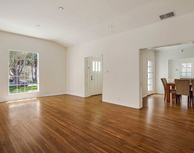 423 15th Street - Photo Thumbnail 5