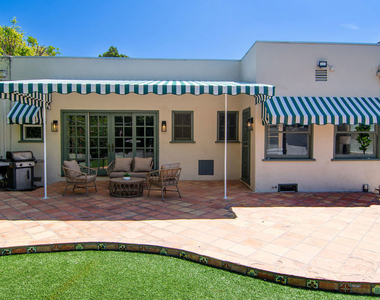 121 S Poinsettia Place - Photo Thumbnail 42