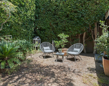 124 S Hobart Boulevard - Photo Thumbnail 29