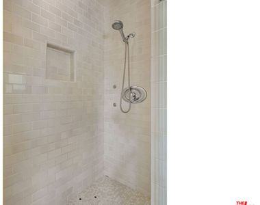 124 S Hobart Boulevard - Photo Thumbnail 19