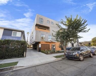 5612 Lexington Avenue - Photo Thumbnail 16