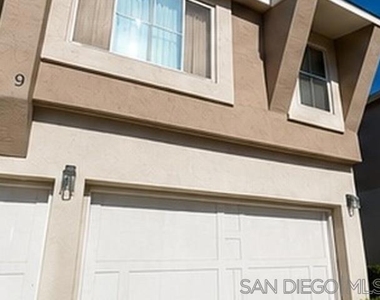 11809 Spruce Run Dr - Photo Thumbnail 1