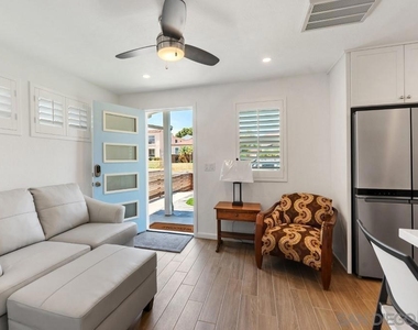 2057 Felspar St - Photo Thumbnail 4
