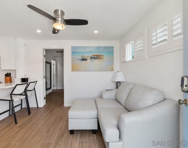 2057 Felspar St - Photo Thumbnail 15