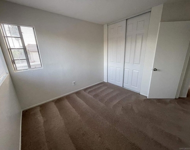 15846 Windrose Way - Photo Thumbnail 11