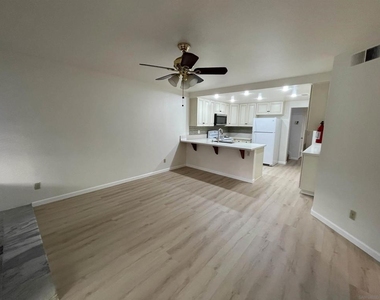 15846 Windrose Way - Photo Thumbnail 4