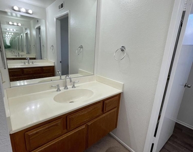 15846 Windrose Way - Photo Thumbnail 22