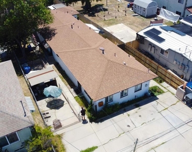 2132 E 5th St - Photo Thumbnail 13