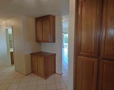 2500 Kensington Avenue - Photo Thumbnail 19