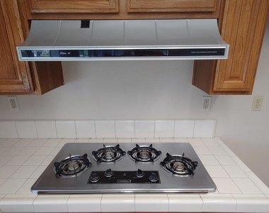2500 Kensington Avenue - Photo Thumbnail 9