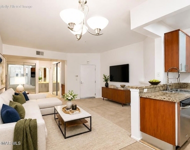 620 Gramercy Place - Photo Thumbnail 25