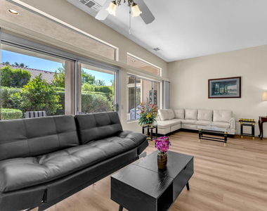 37468 Westridge Avenue - Photo Thumbnail 15