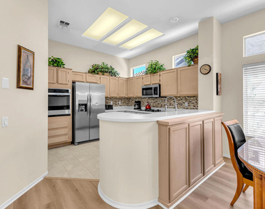 37468 Westridge Avenue - Photo Thumbnail 17