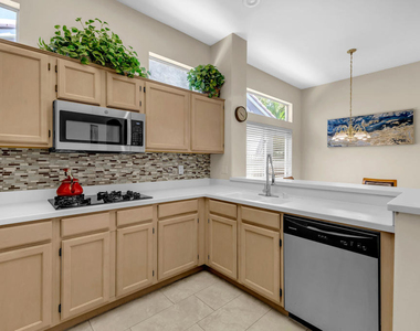 37468 Westridge Avenue - Photo Thumbnail 23