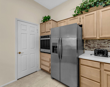 37468 Westridge Avenue - Photo Thumbnail 24