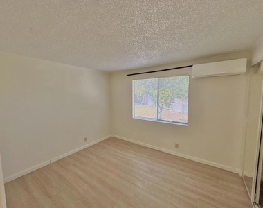 2055 Marni Court - Photo Thumbnail 8