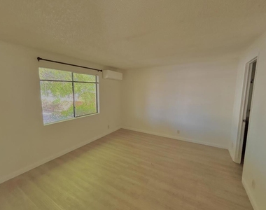 2055 Marni Court - Photo Thumbnail 6