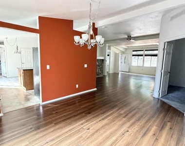 25001 Rim Rock Road - Photo Thumbnail 10