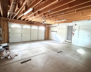 25001 Rim Rock Road - Photo Thumbnail 39
