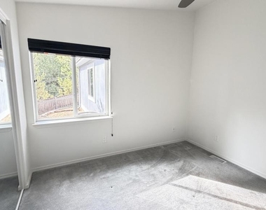 25001 Rim Rock Road - Photo Thumbnail 20