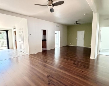 25001 Rim Rock Road - Photo Thumbnail 22