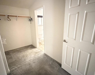 25001 Rim Rock Road - Photo Thumbnail 36
