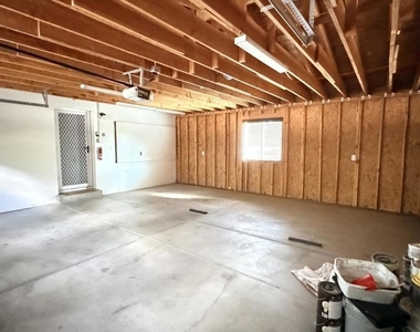 25001 Rim Rock Road - Photo Thumbnail 38