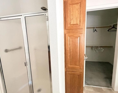 25001 Rim Rock Road - Photo Thumbnail 34