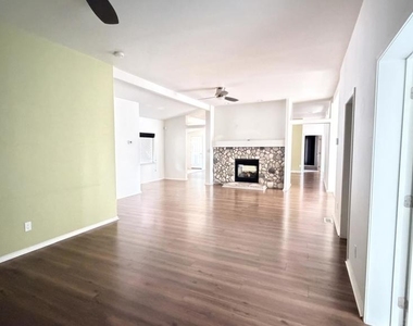 25001 Rim Rock Road - Photo Thumbnail 17