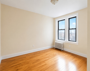 666 Hancock Street - Photo Thumbnail 2