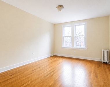 666 Hancock Street - Photo Thumbnail 4