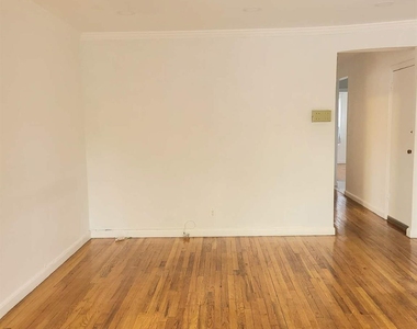 6473 Ellwell Crescent - Photo Thumbnail 6
