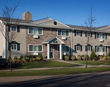 227 Lakeland Avenue - Photo Thumbnail 1
