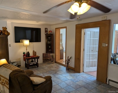 617 Katrina Falls Road - Photo Thumbnail 6
