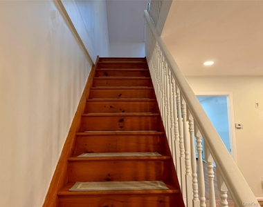 7 Gables Court - Photo Thumbnail 6