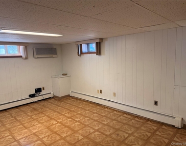 2518 South Avenue - Photo Thumbnail 6