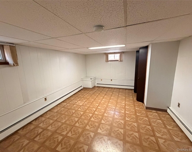 2518 South Avenue - Photo Thumbnail 9